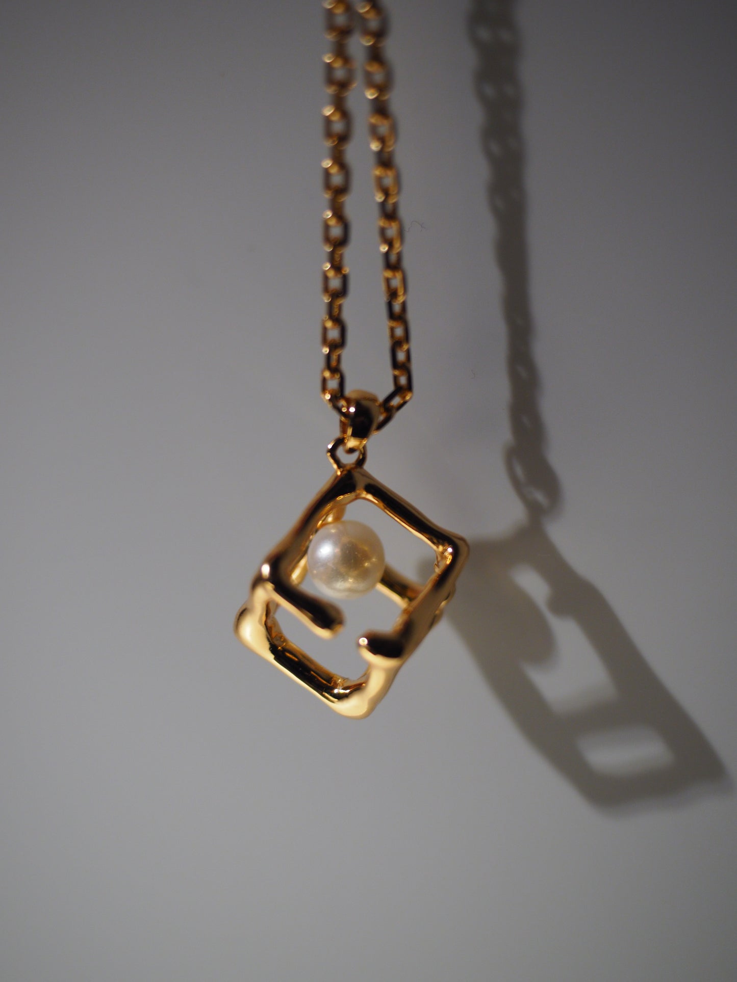 THE MAGIC BOX NECKLACE
