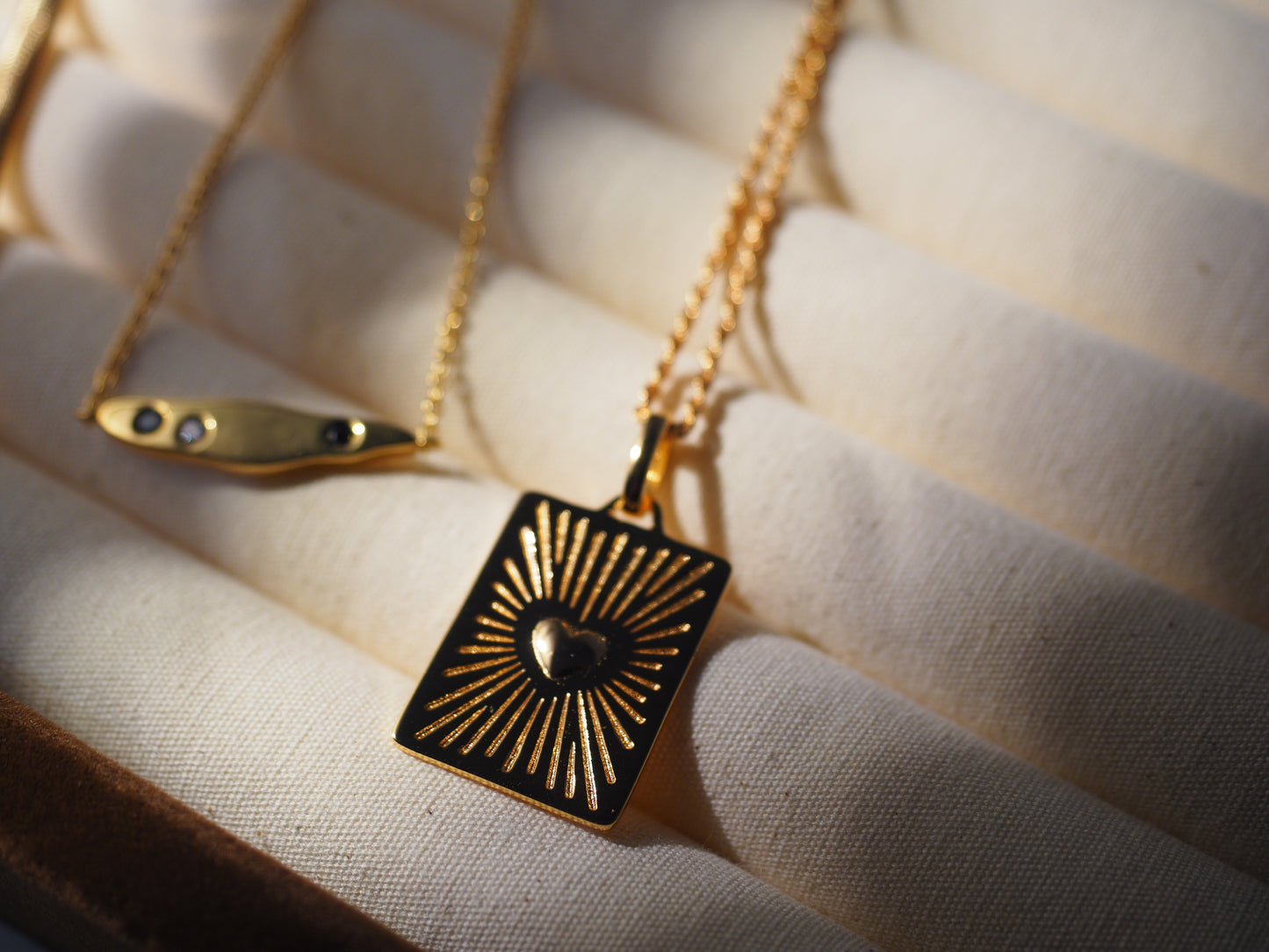PIECES OF ME LAYERED NECKLACES