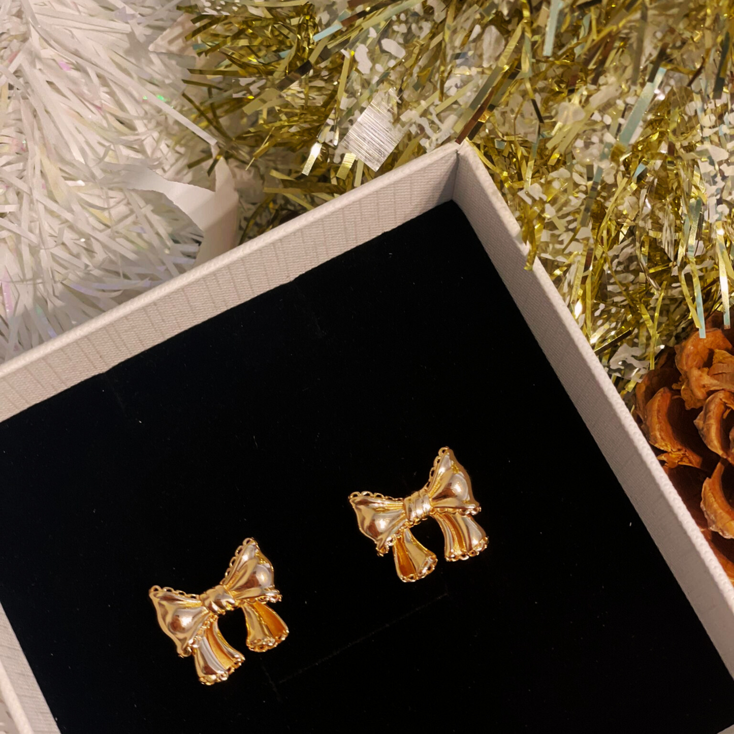 HOLIDAY BOW BLISS