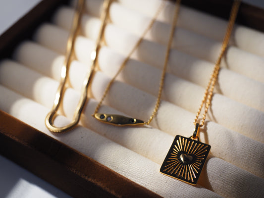 PIECES OF ME LAYERED NECKLACES